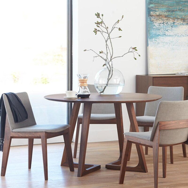 Nordic round table solid wood table family small table living room simple modern dining table