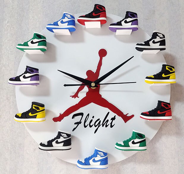 12-inch Creative Sneaker Clock Flight Wall Clock 3D Three-dimensional Shoe Model, A Variety of Styles To Match